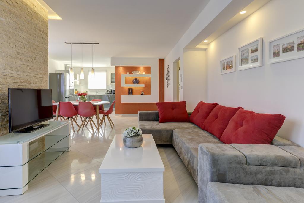 פרמנטורה Viras Luxury Holiday מראה חיצוני תמונה