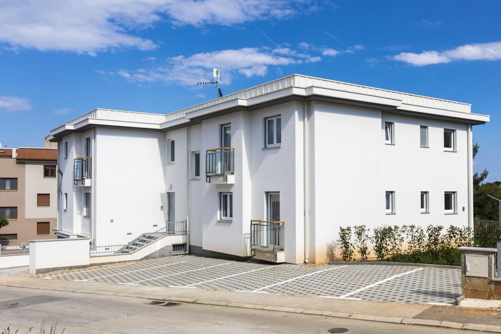 פרמנטורה Viras Luxury Holiday מראה חיצוני תמונה
