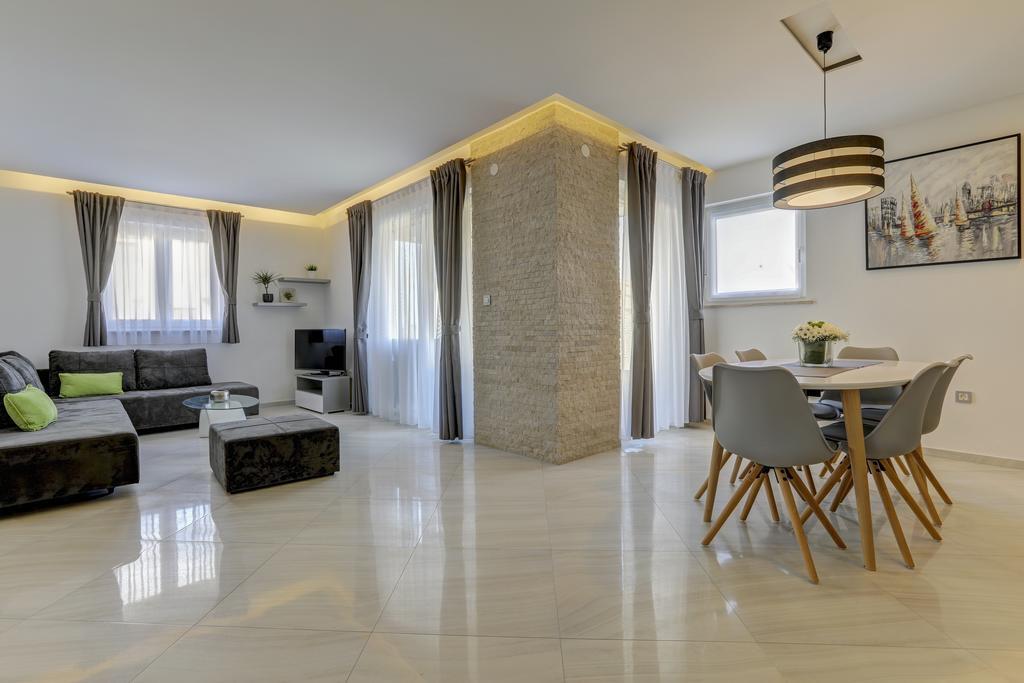 פרמנטורה Viras Luxury Holiday מראה חיצוני תמונה