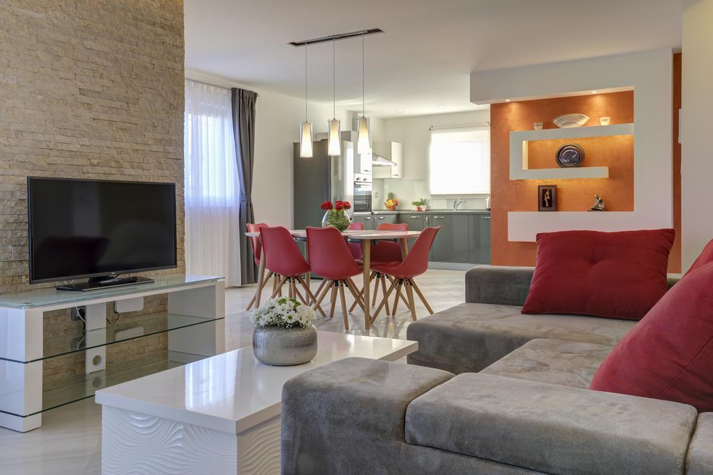 פרמנטורה Viras Luxury Holiday מראה חיצוני תמונה